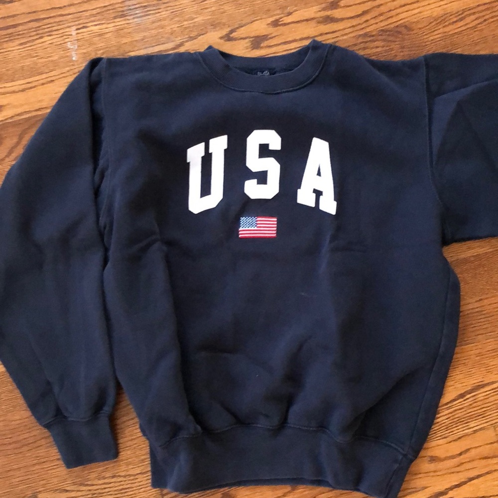 Brandy Melville USA Crewneck